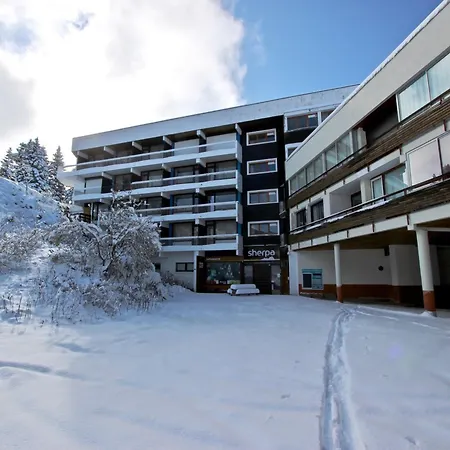 27m² Avec Balcon Et Piscine à - Fr-1-549-152 *