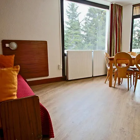 Appartement 27m² Avec Balcon Et Piscine à - Fr-1-549-152 *